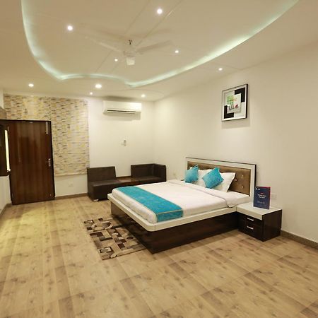 Oyo 8837 Hotel Surya Galaxy Kānpur Eksteriør bilde
