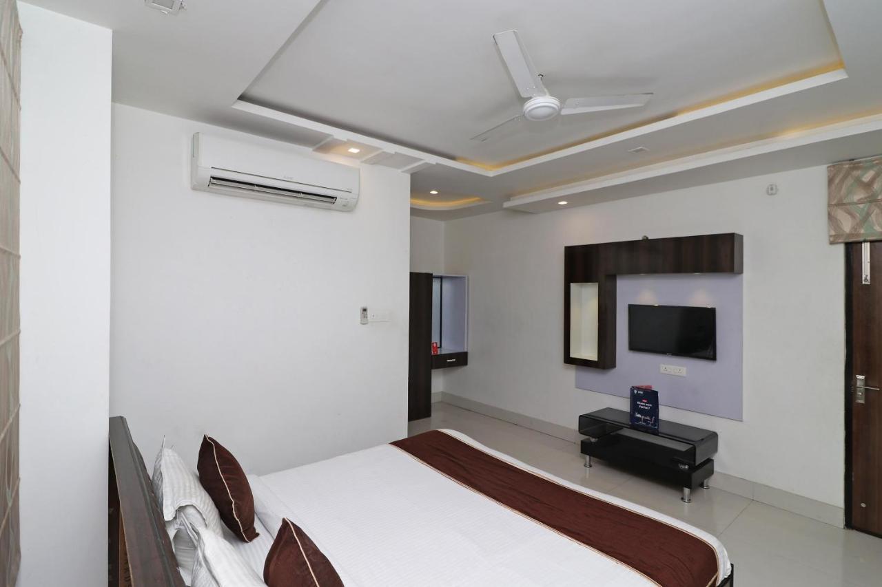 Oyo 8837 Hotel Surya Galaxy Kānpur Eksteriør bilde