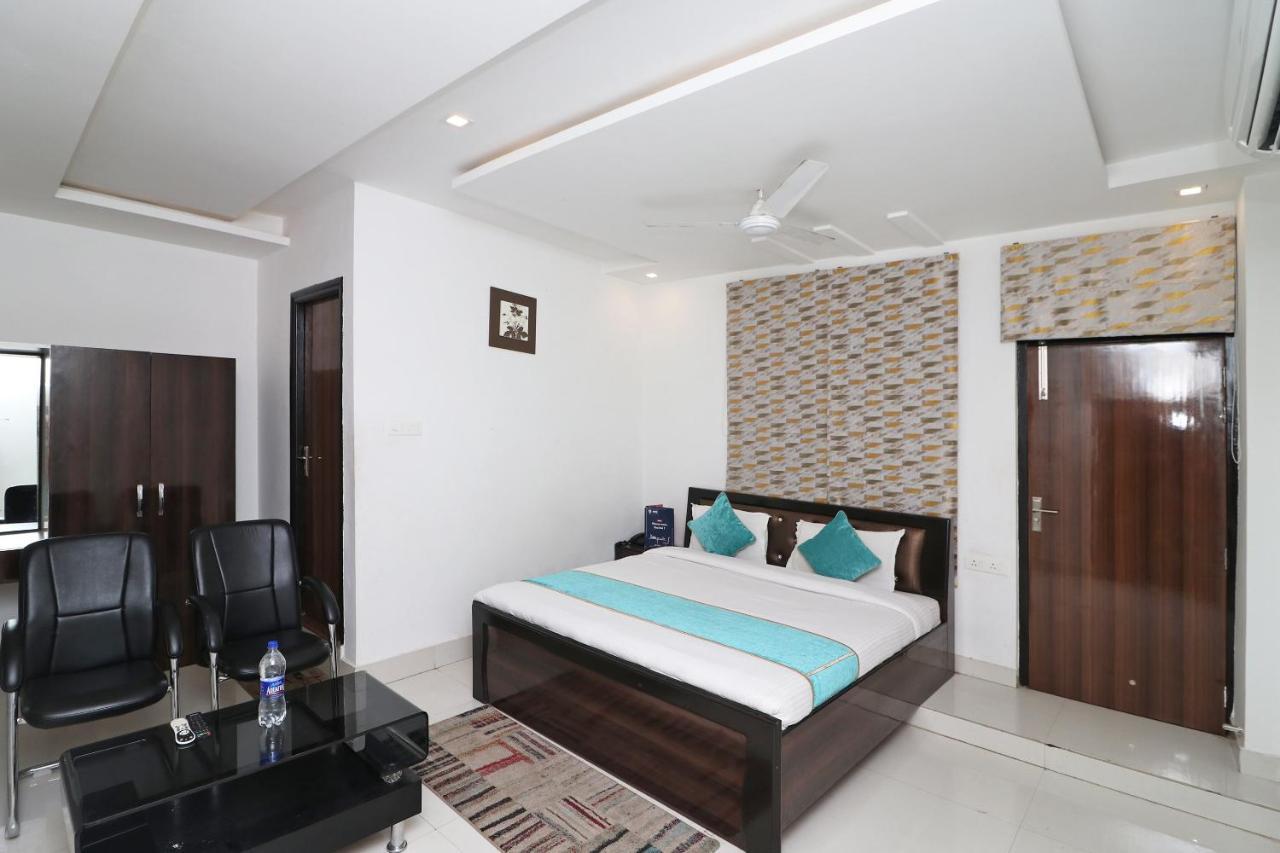 Oyo 8837 Hotel Surya Galaxy Kānpur Eksteriør bilde